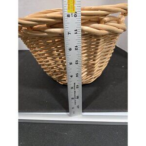 Vintage Oval Woven Wicker Basket With Handles 16x12x11